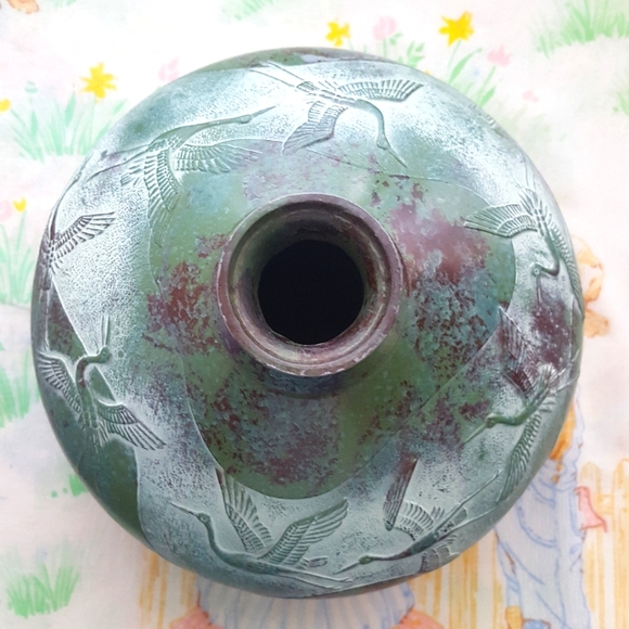 🌙Patina Metal "Flying Cranes" Ikebana Vase Toyo Japan w Chop Mark - Picture 8 of 11